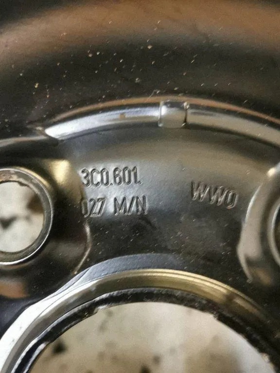 Vara-apyörä SEAT Exeo (3R2) 3C0601027 2.0 TDI 105kW 2010 image 3