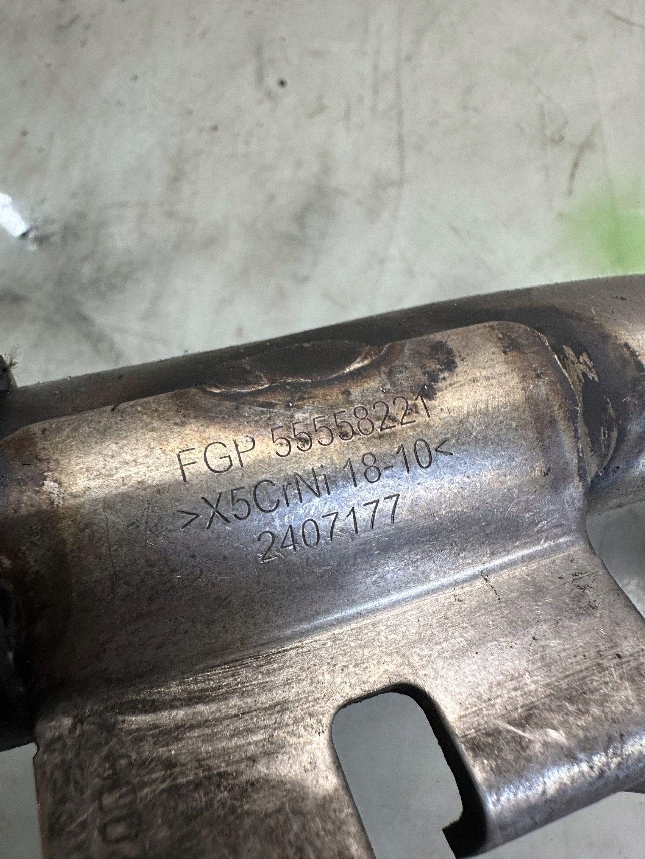 Opel Meriva A Ladeluftschlauch 55558221 image 3