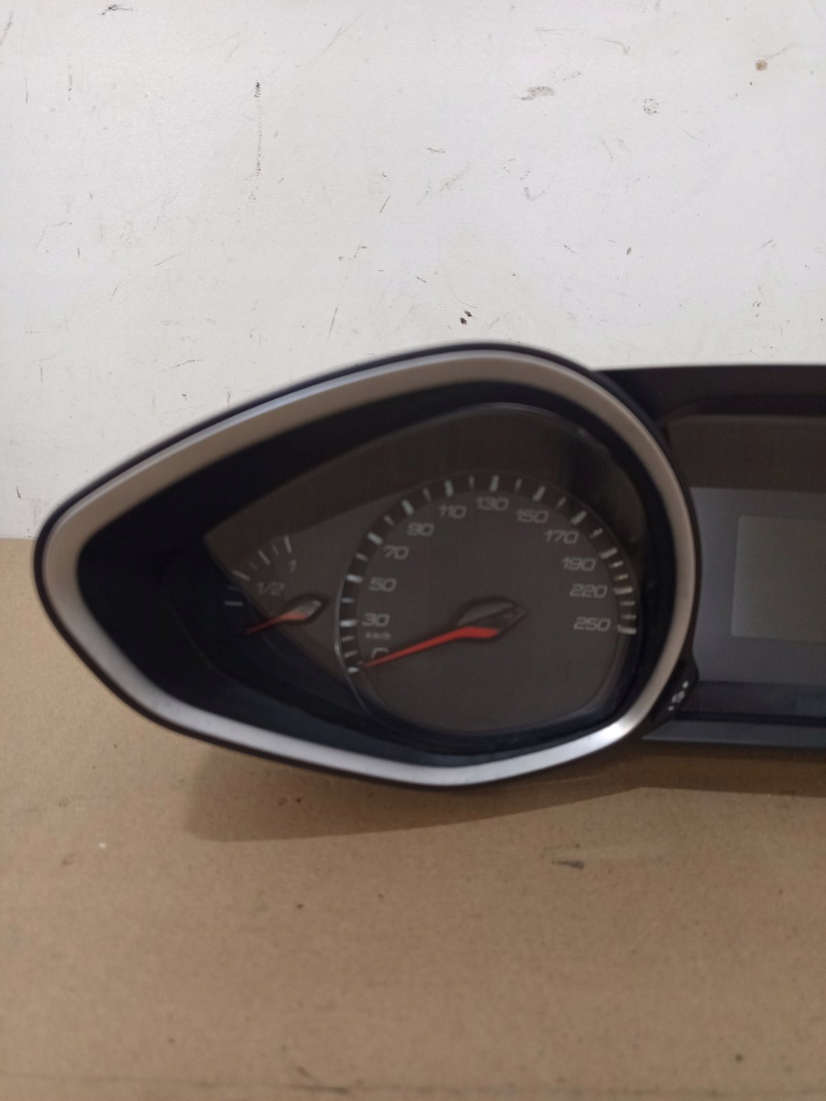 PEUGEOT 308 T9 ZEGARY LEVEL 9809838380