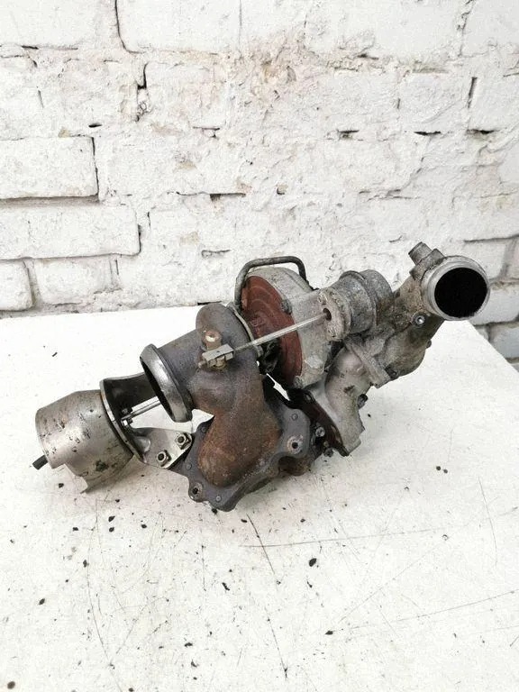 Turbo Mercedes-Benz A6510986380 2.2L diesel 140kW