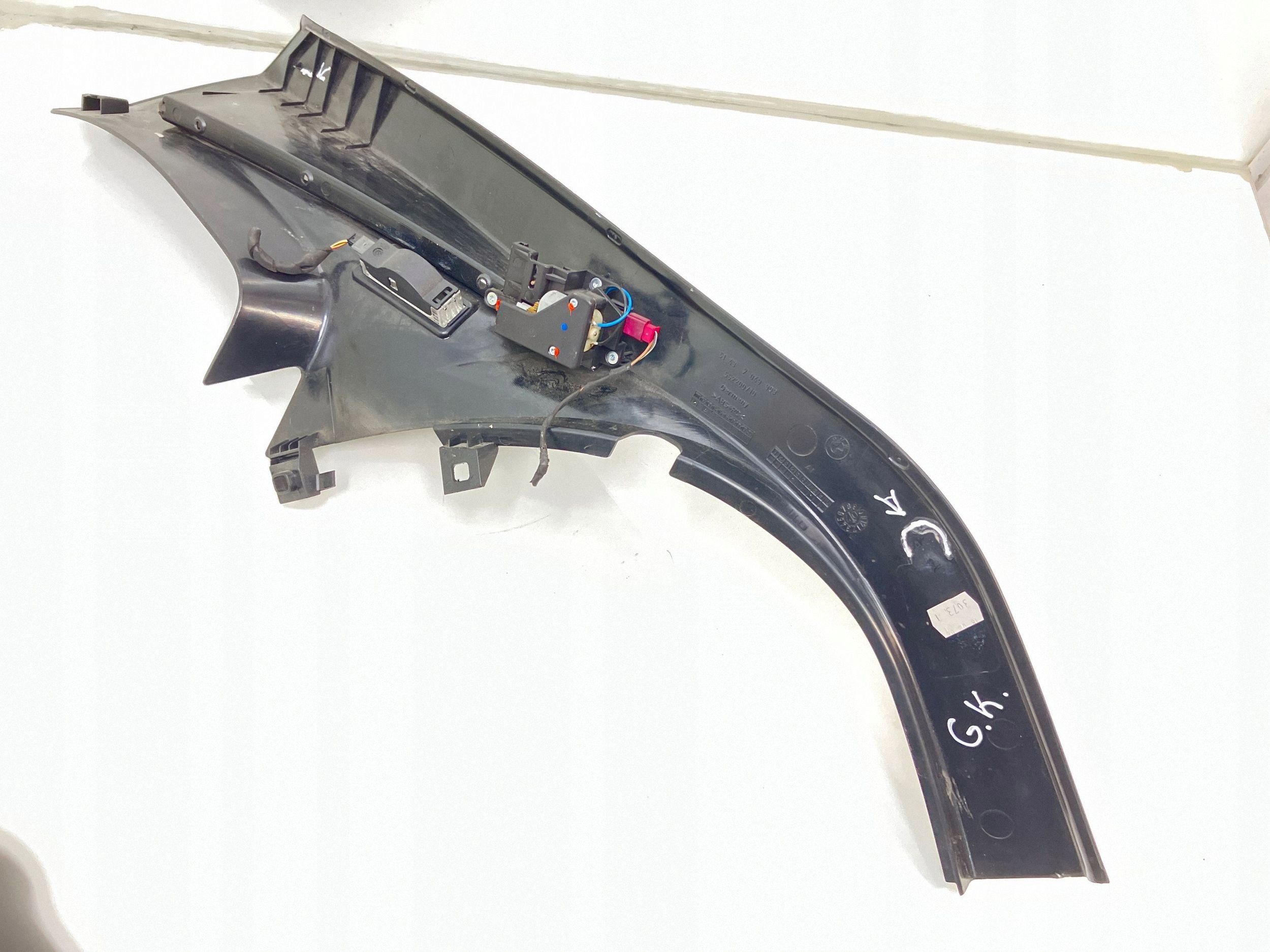 BMW 5 E61 C-Pillar Blind Mount Left Rear image 4