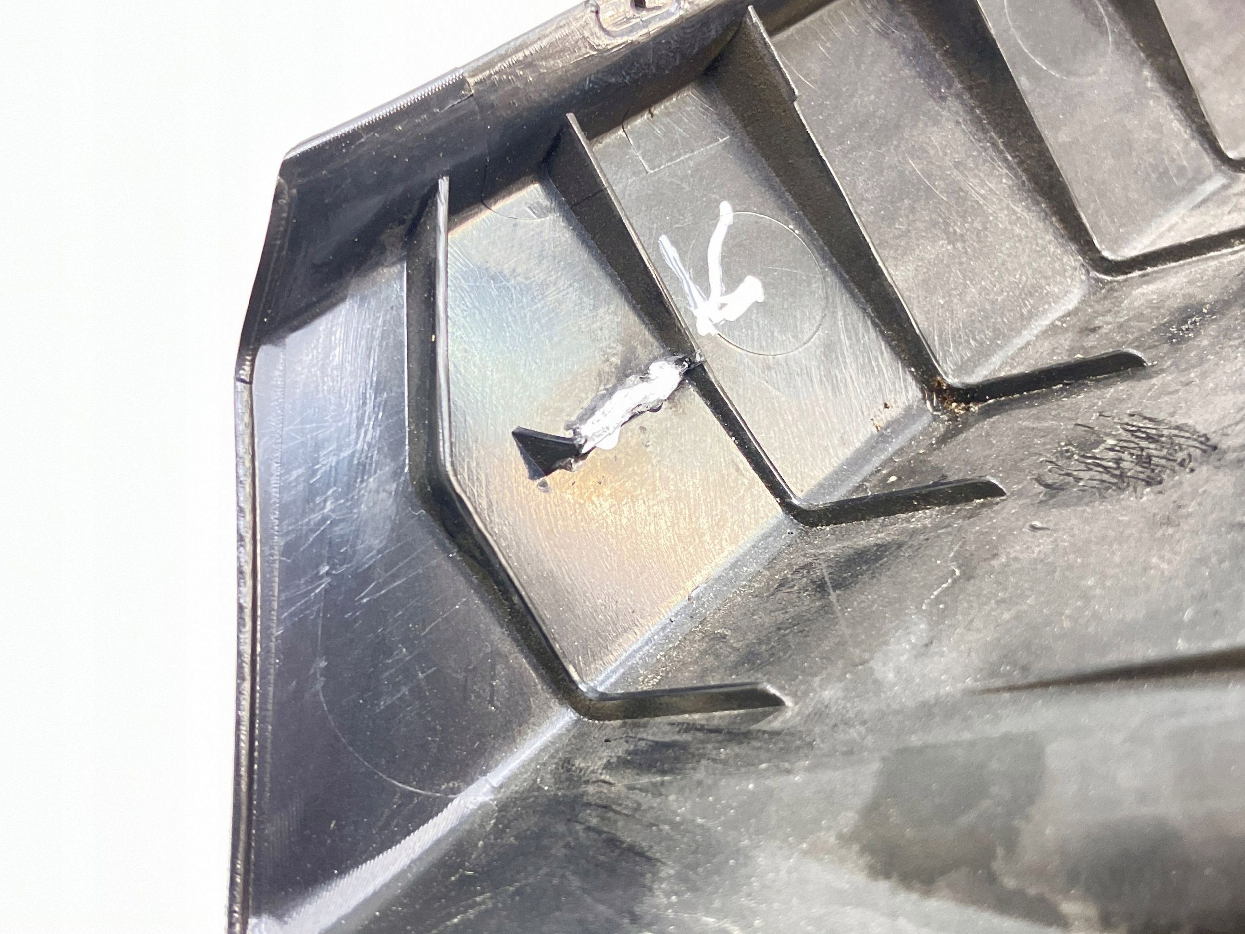 BMW 5 E61 C-Pillar Blind Mount Left Rear image 6