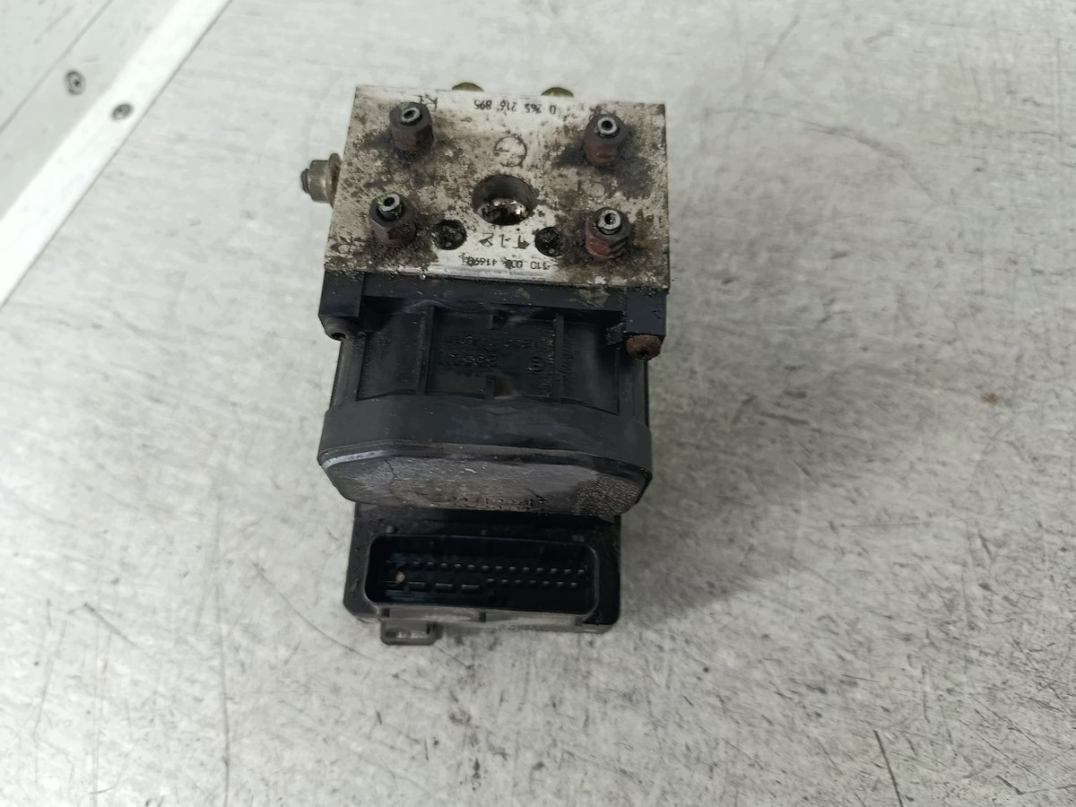 ABS-pumppu Honda Civic VII 1.6 16V BOSCH image 3