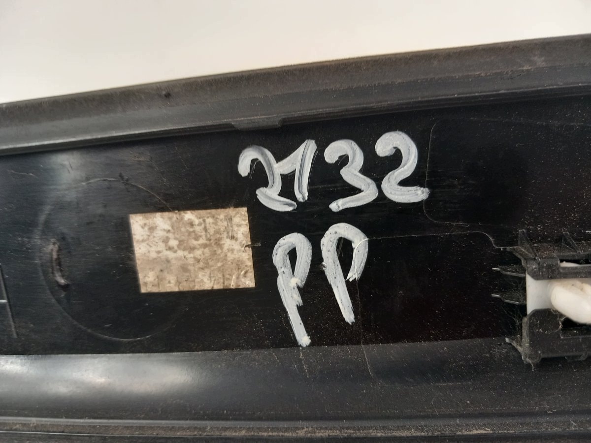 BMW X1 E84 M-Package Threshold Trim Front Right OEM 7318566