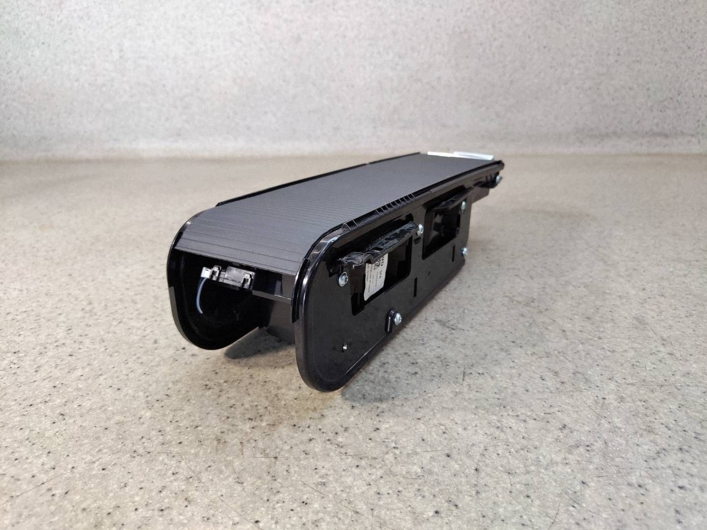 Suporte para Copos Volvo V90 32226982 Usado image 3