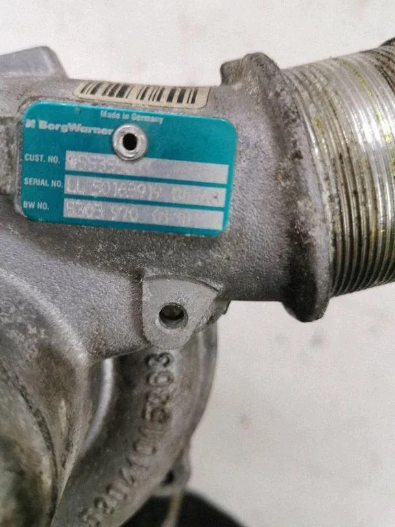 Turbo Opel Astra J 5063919 1.6 bensa 132kW 2011
