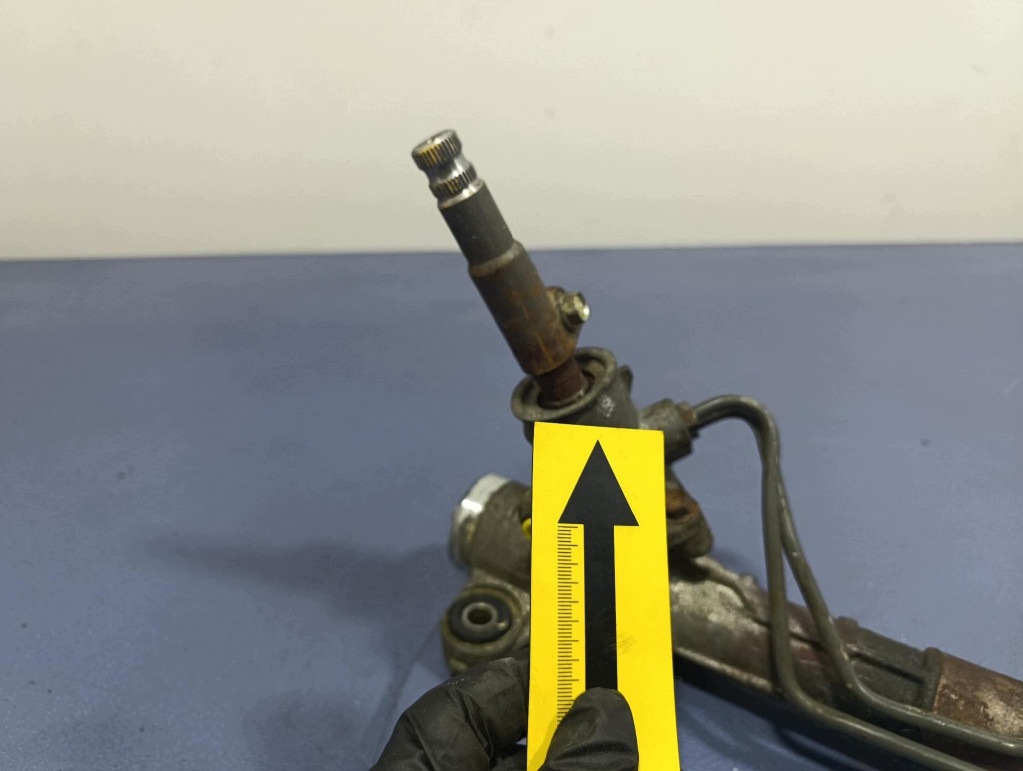 Toyota Scion xA 03-06 Lenkgetriebe 1.5 16V 108KM OEM A-1015443- image 10