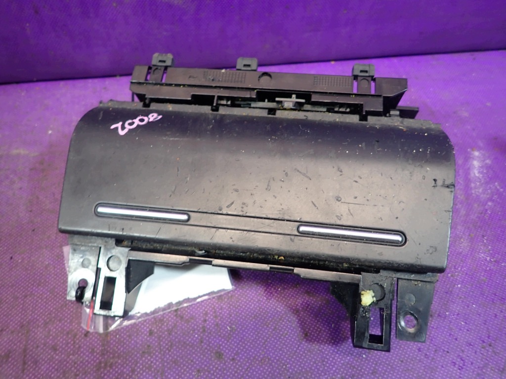 Cendrier Audi A4 B6 8E0857951F image 4