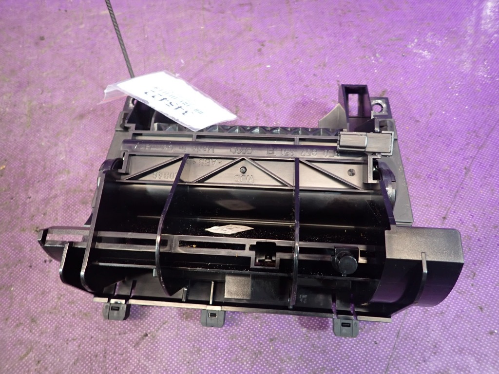 Cendrier Audi A4 B6 8E0857951F image 5