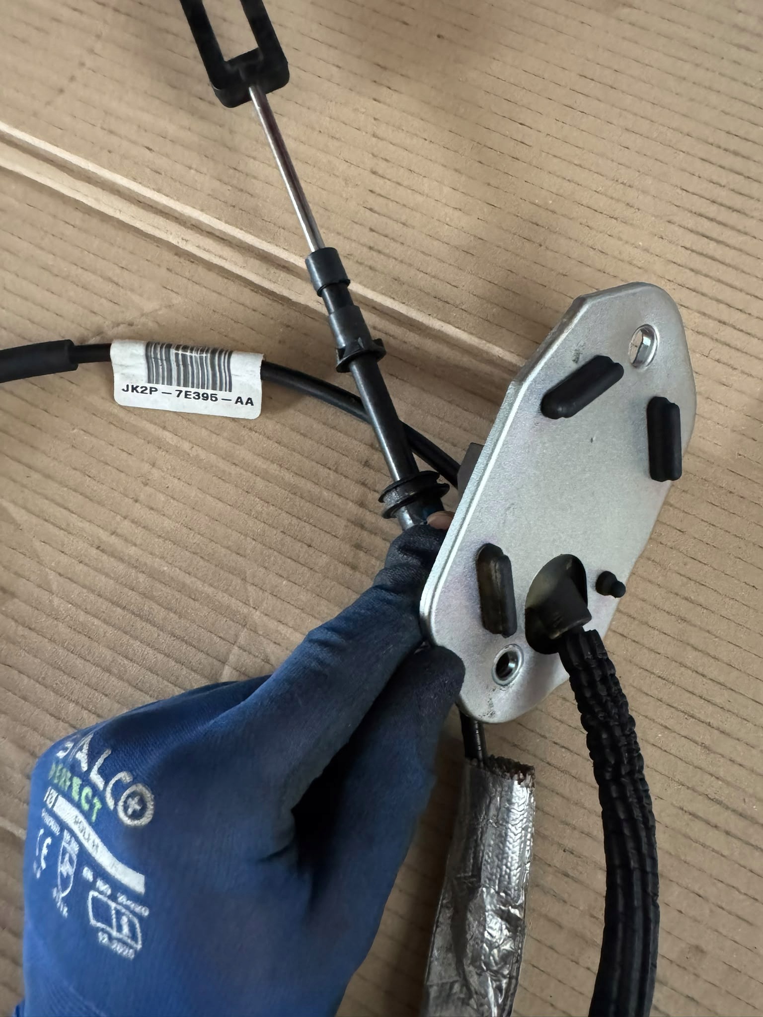 Câble de changement de vitesse Ford Custom image 3