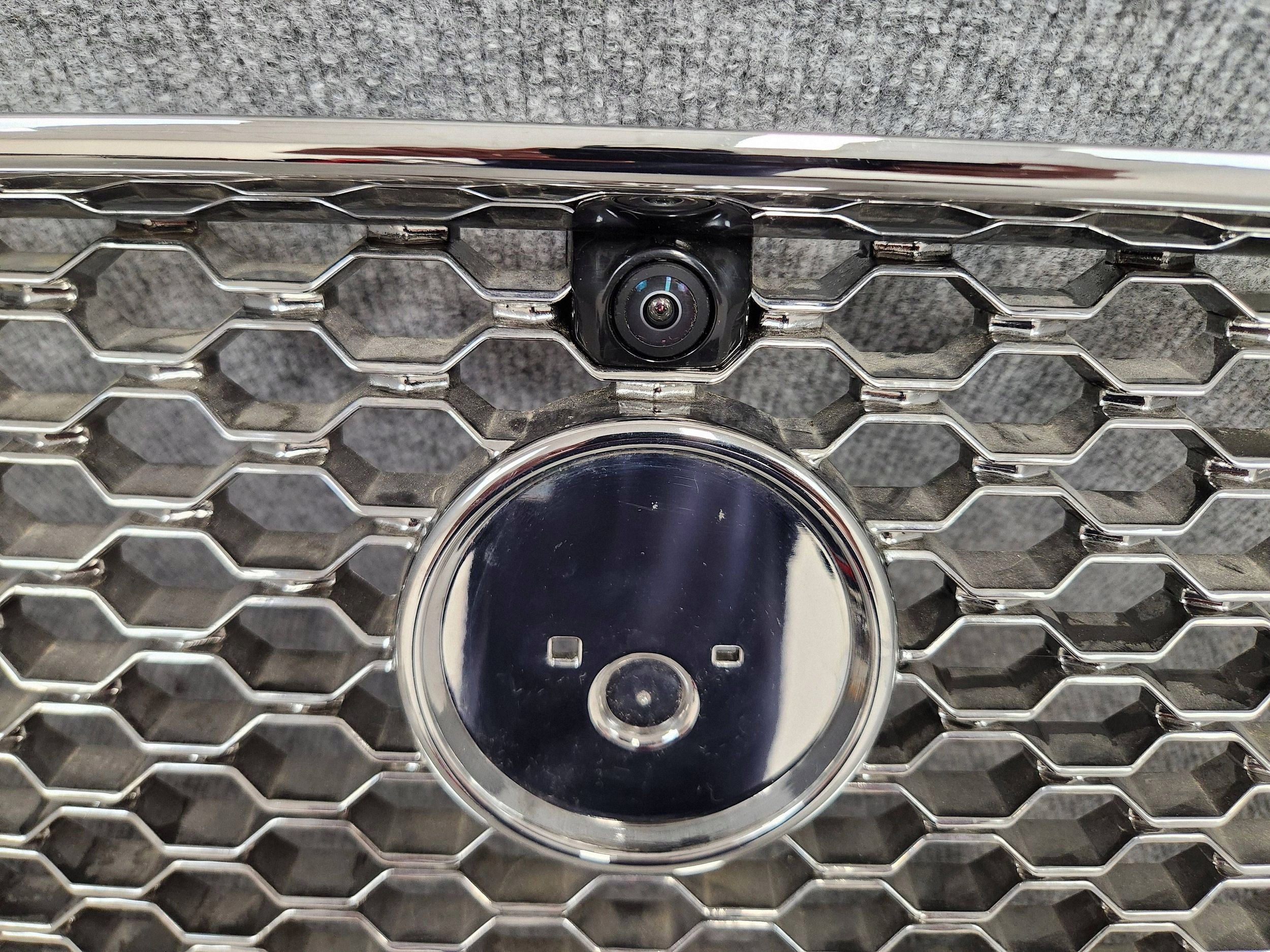 Kühlergrill Jaguar XF II X260 GX63-018K28-A 15-19 image 6