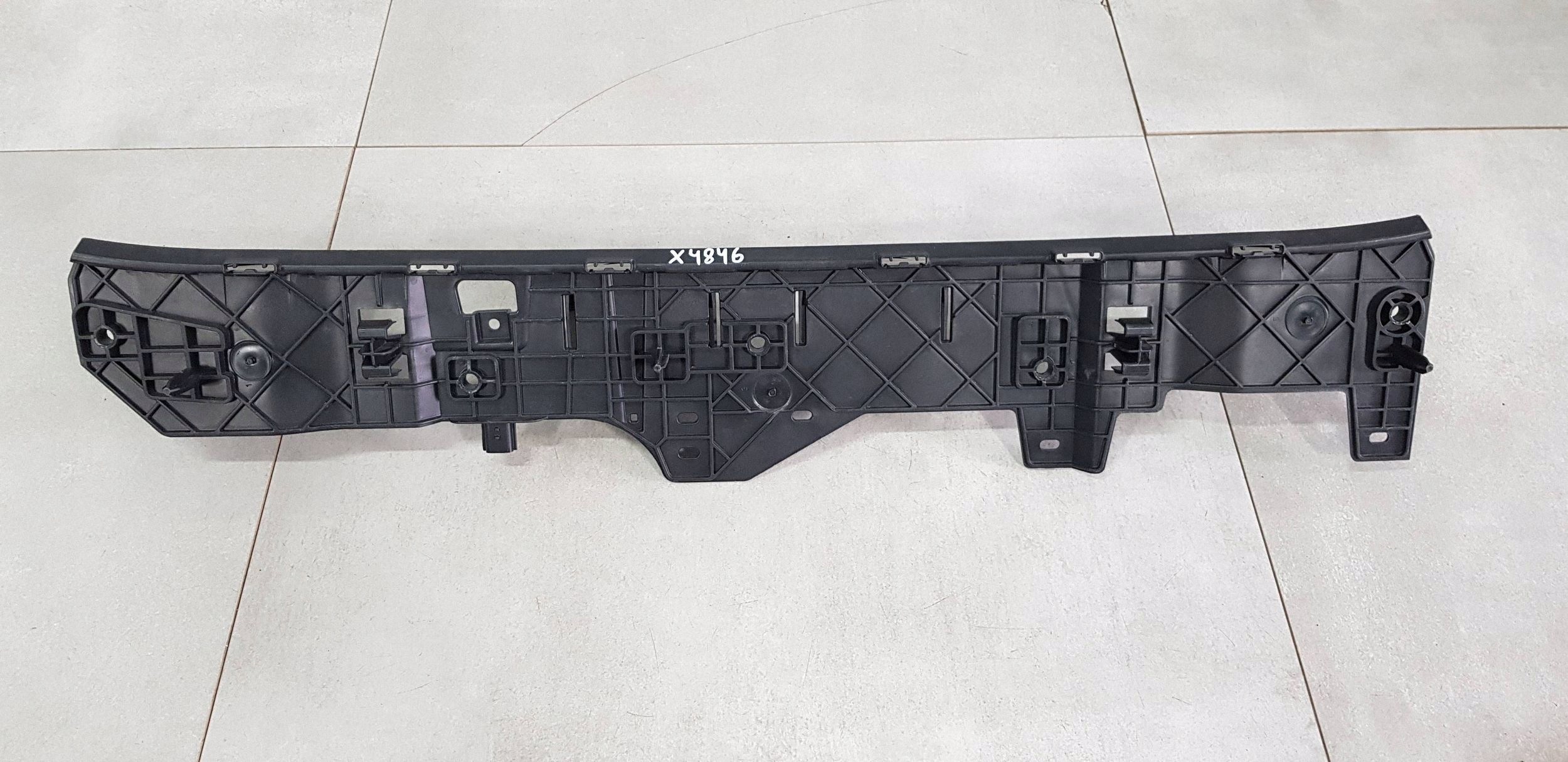 Opel Corsa F Soporte Parachoques Trasero Usado
