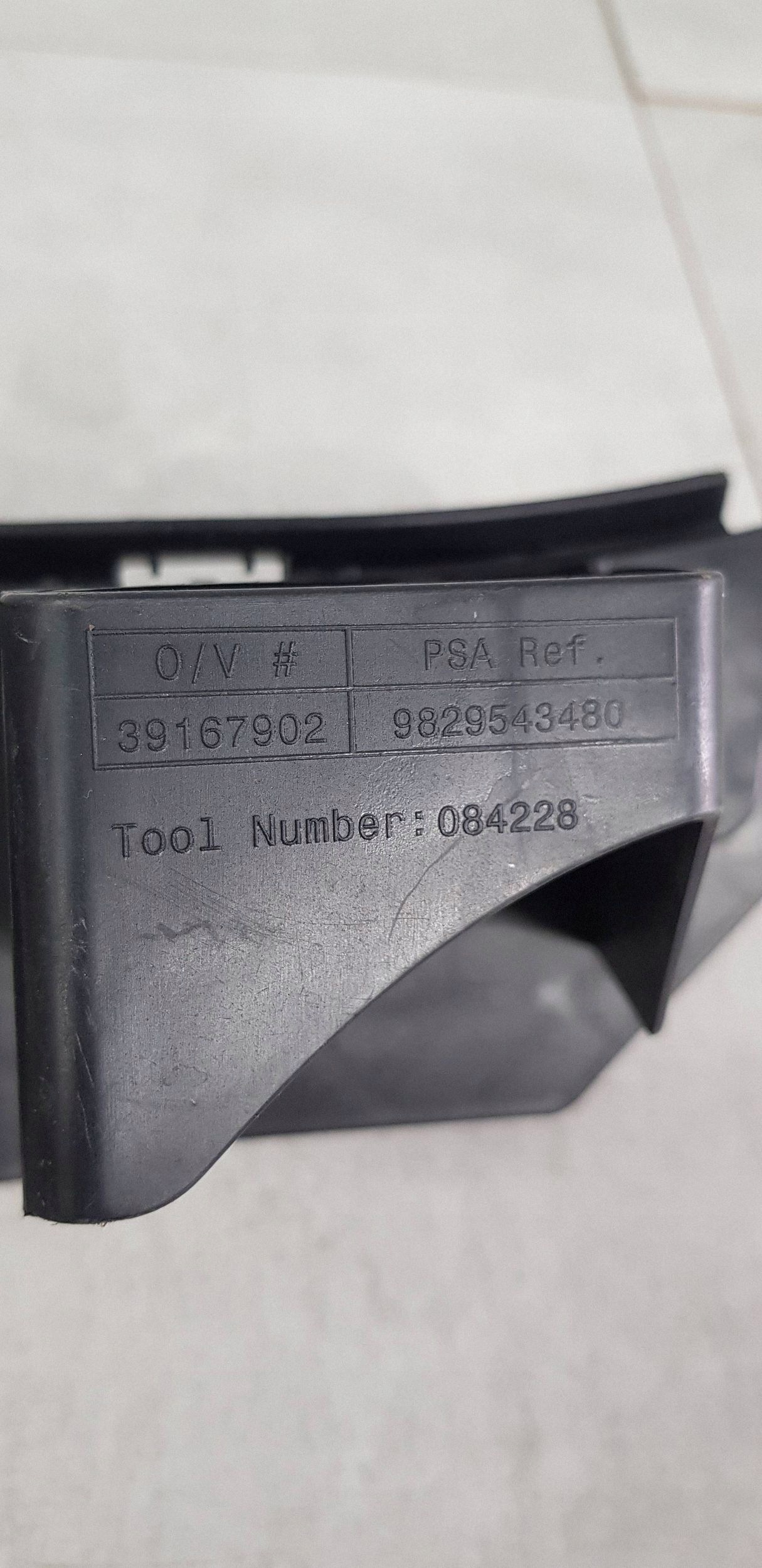 Opel Corsa F Rear Bumper Bracket 9829543480 image 4