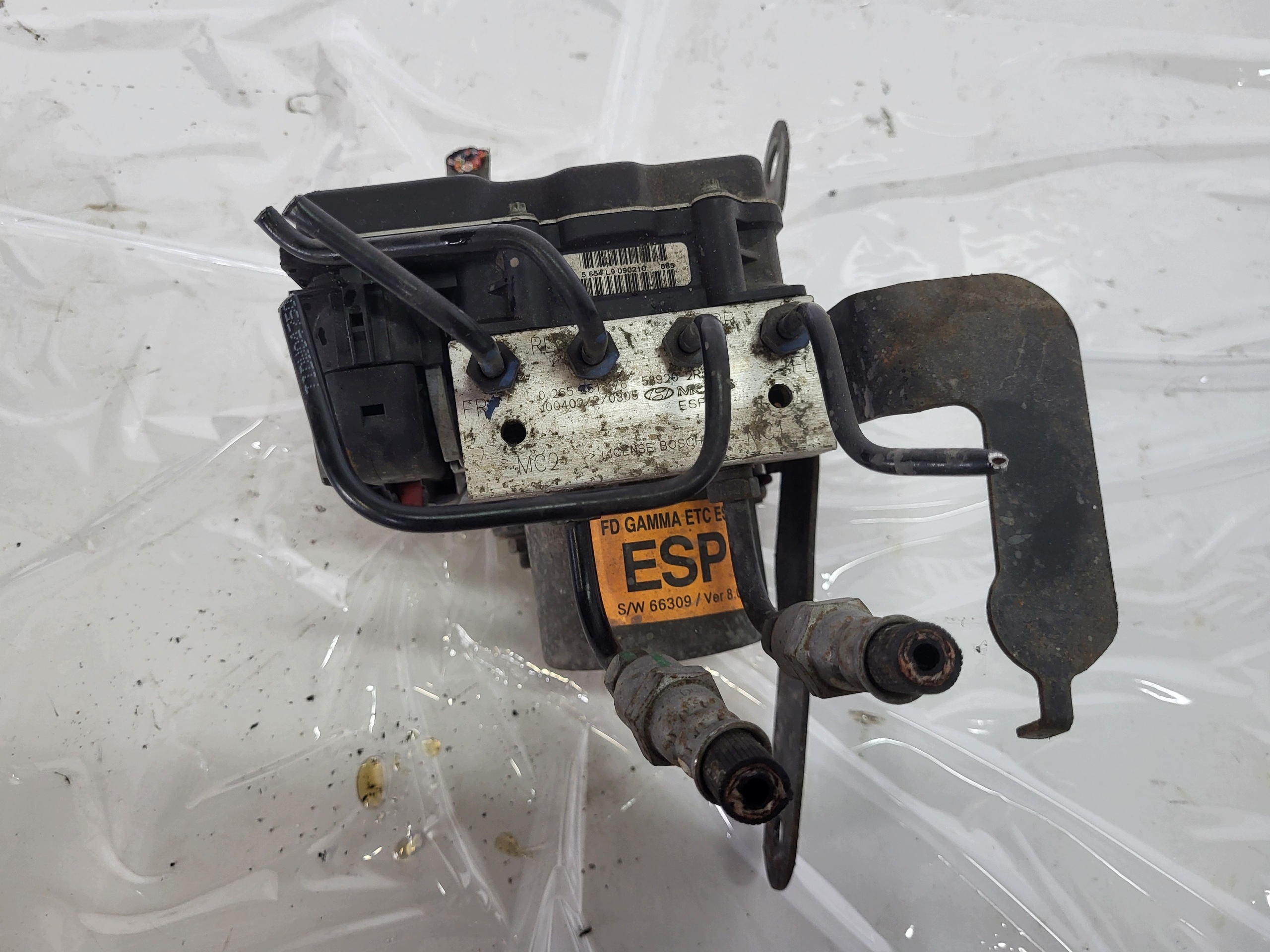 Begagnad ABS-pump Hyundai i30 58920-2R500 image 3