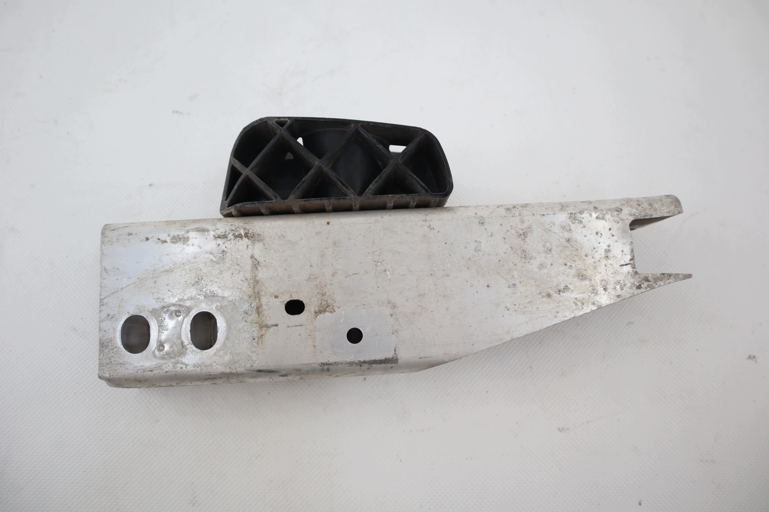BMW 4 G26 LIFT G28 Crash-Pad unten rechts 51118738944 image 4
