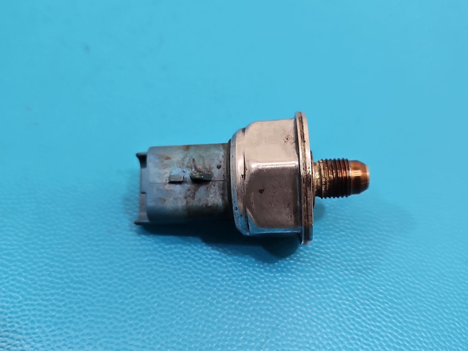 Sensor Pressão Combustível Renault Kadjar Usado image 3