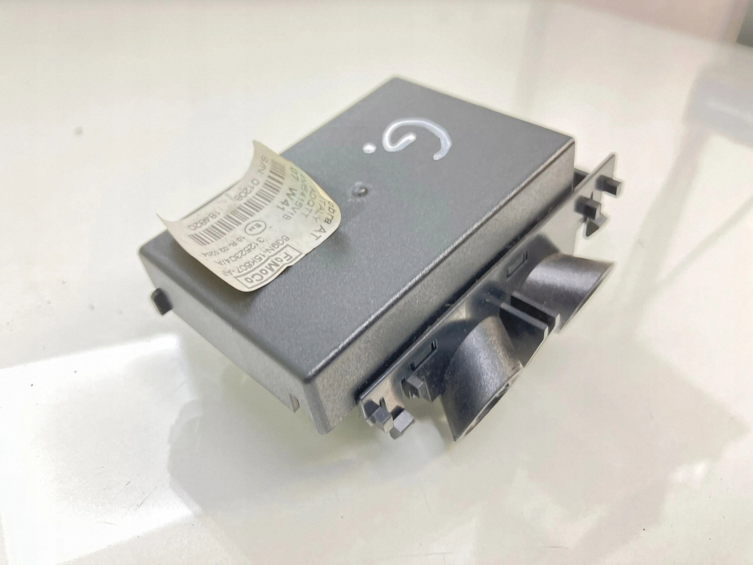 Sensor de Alarme Volvo V70 II 6G9N15K607AF 2.4D 2008