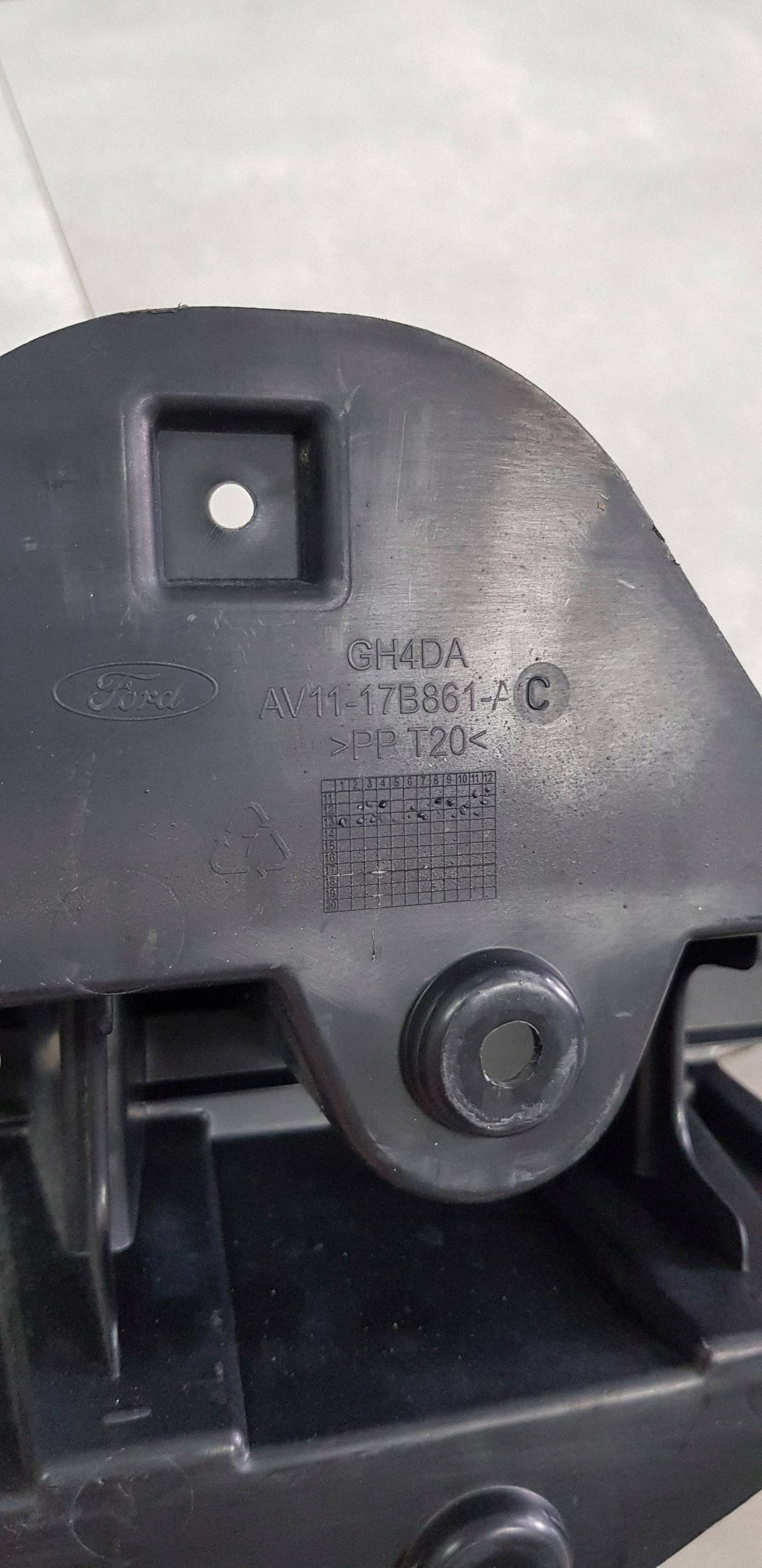 Ford B-Max Rear Bumper Bracket AV11-17B861-AC image 4