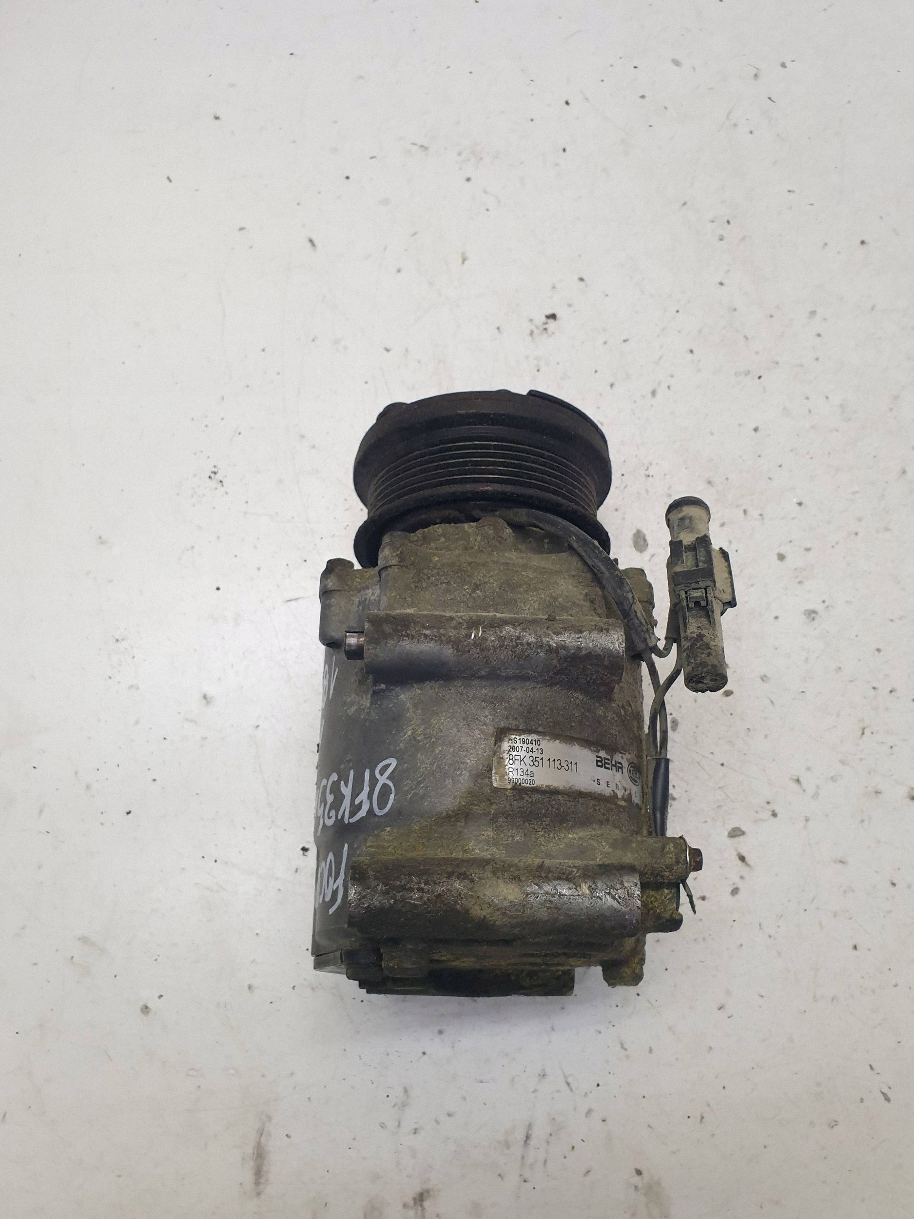 Compresseur Climatisation Ford Mondeo Mk III 2003 8FK351113 image 7