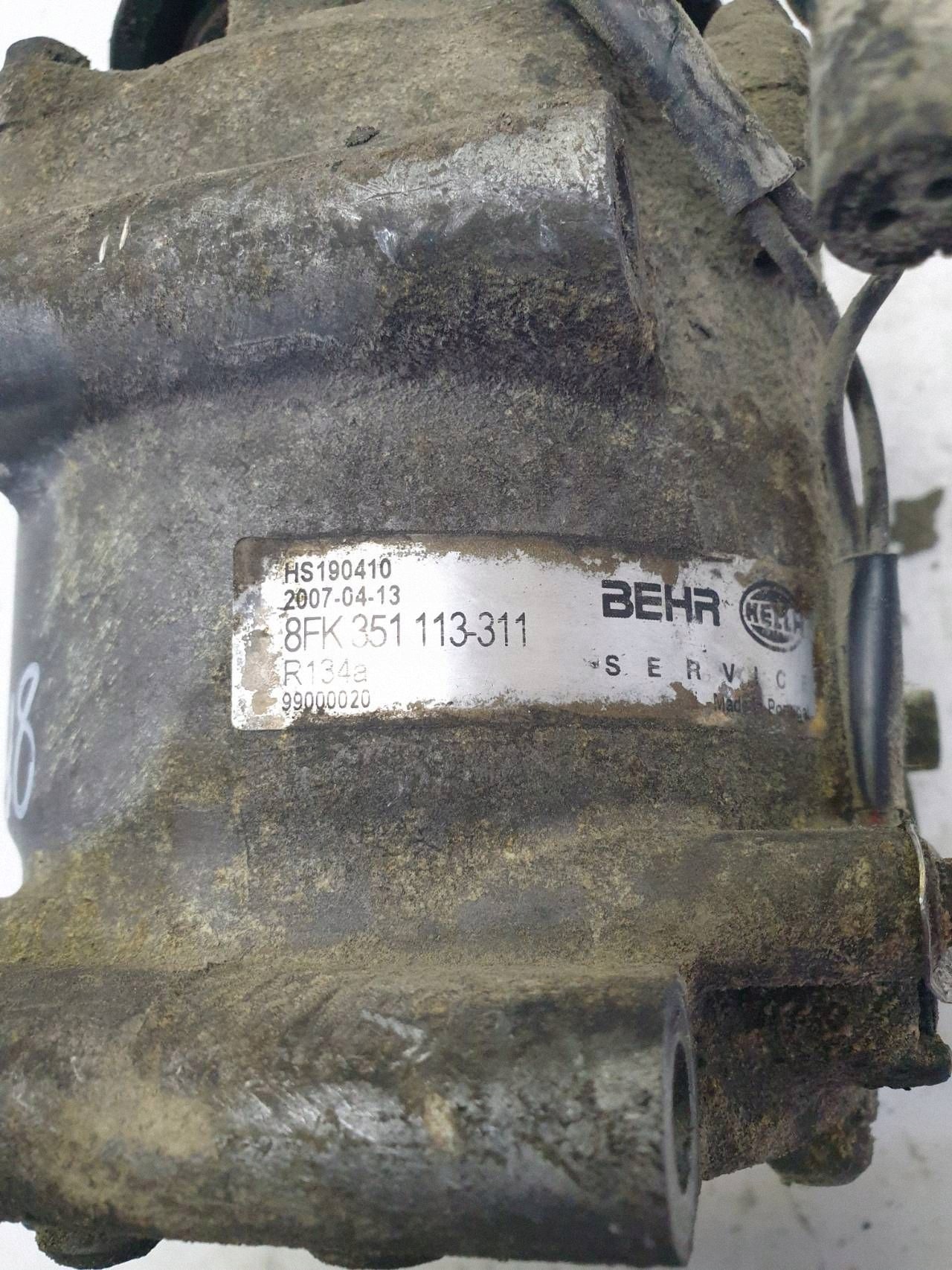 Compresseur Climatisation Ford Mondeo Mk III 2003 8FK351113 image 9