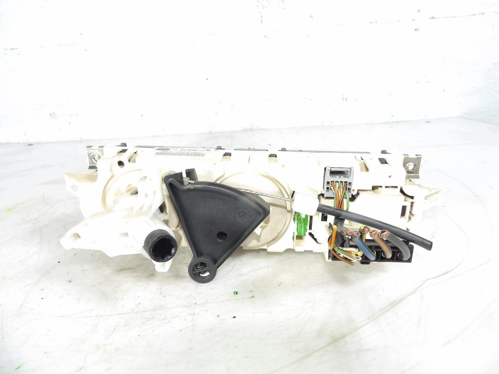 Ford Focus MK2 Vent Panel 3M5T-19980-AD Used