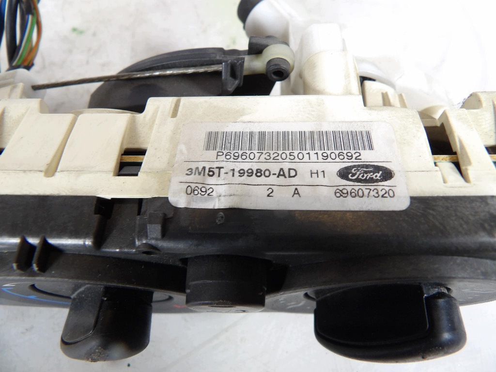Ford Focus MK2 Lüftungsgitter 3M5T-19980-AD image 3