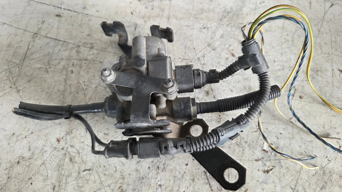 Modulateur de frein Mercedes Actros MP4 A0055299244