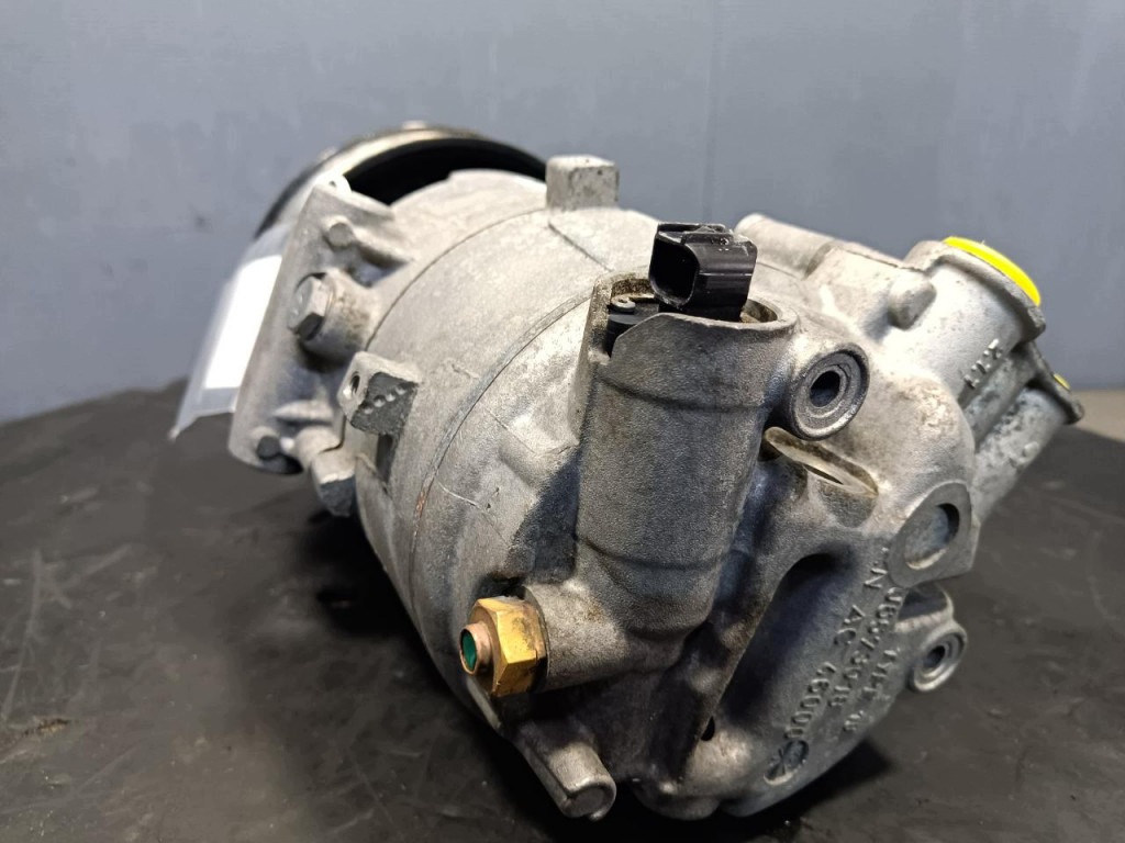 Opel Meriva B 1.4T A/C Compressor W-31784- image 4