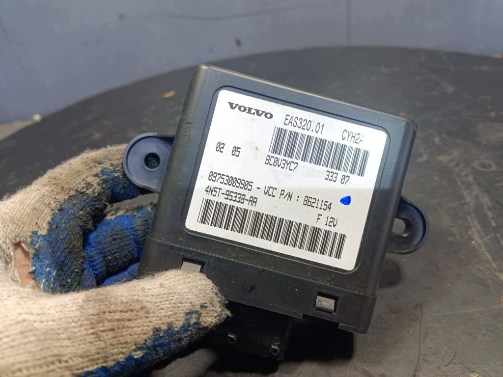 Volvo V50 Controlador 8621154 Usado image 2
