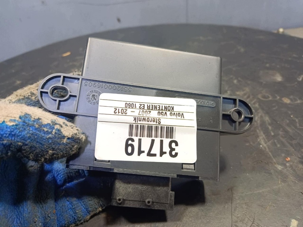 Volvo V50 Control Unit 8621154 Used OEM