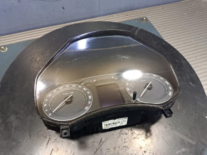 Skoda Octavia II 1.6 BSE Odometer 1Z0920841B