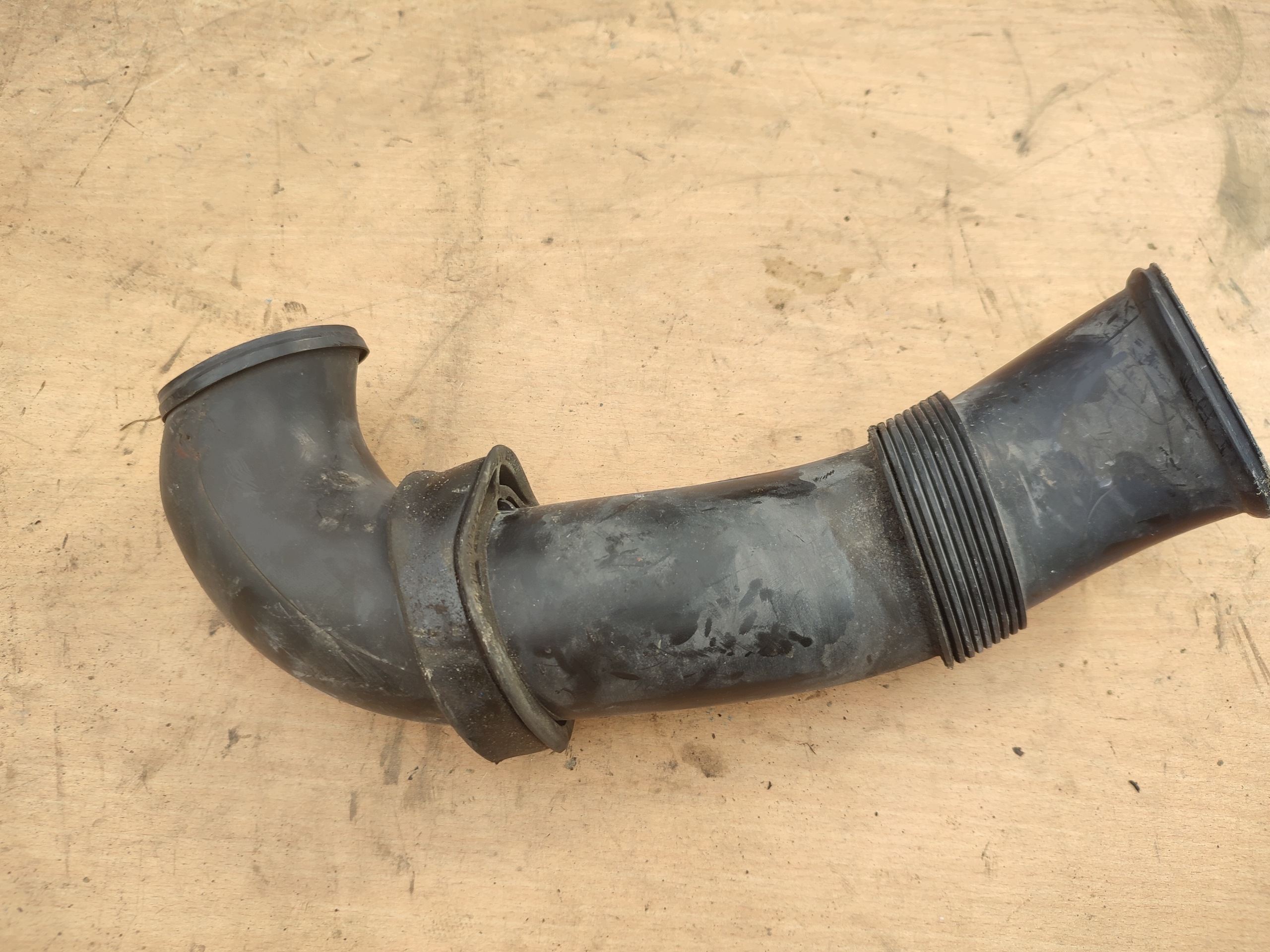 Luftschlauch VW Touareg 2.5 TDI 7L6129752A image 2