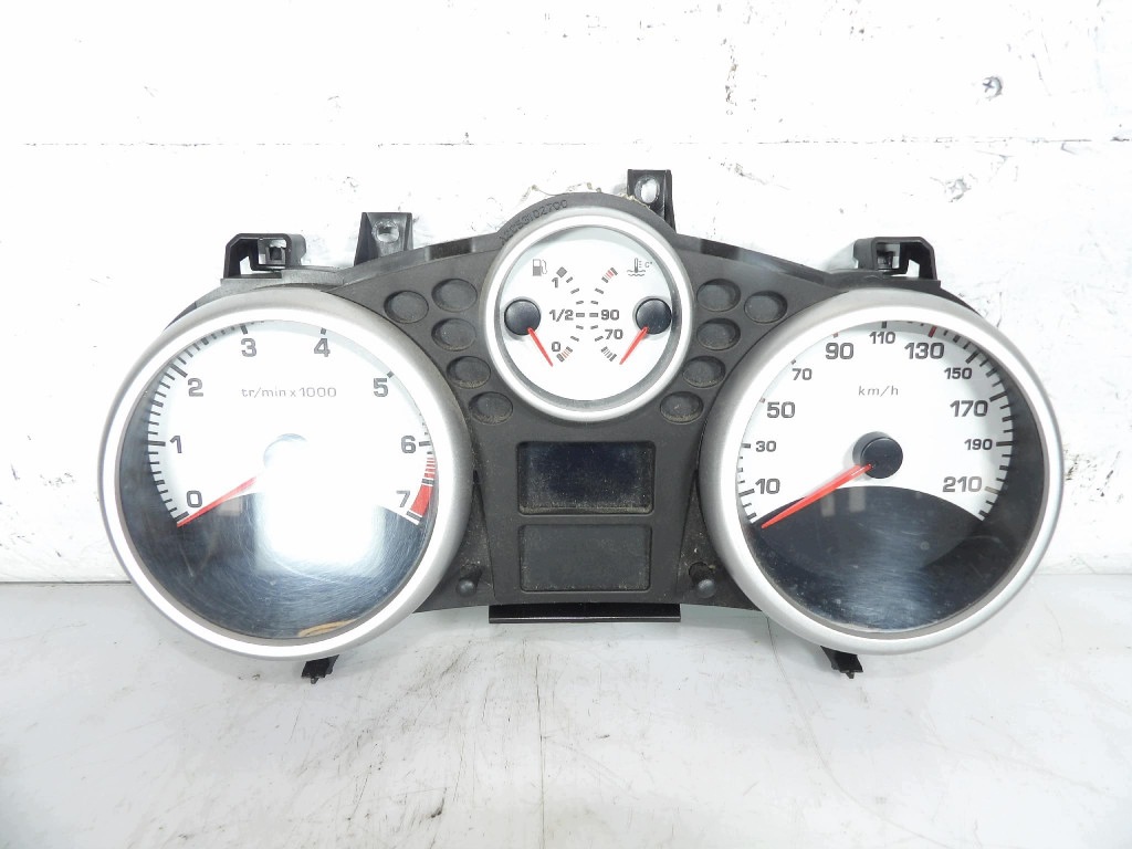 PEUGEOT 207 1.4B LIST A2C53065547