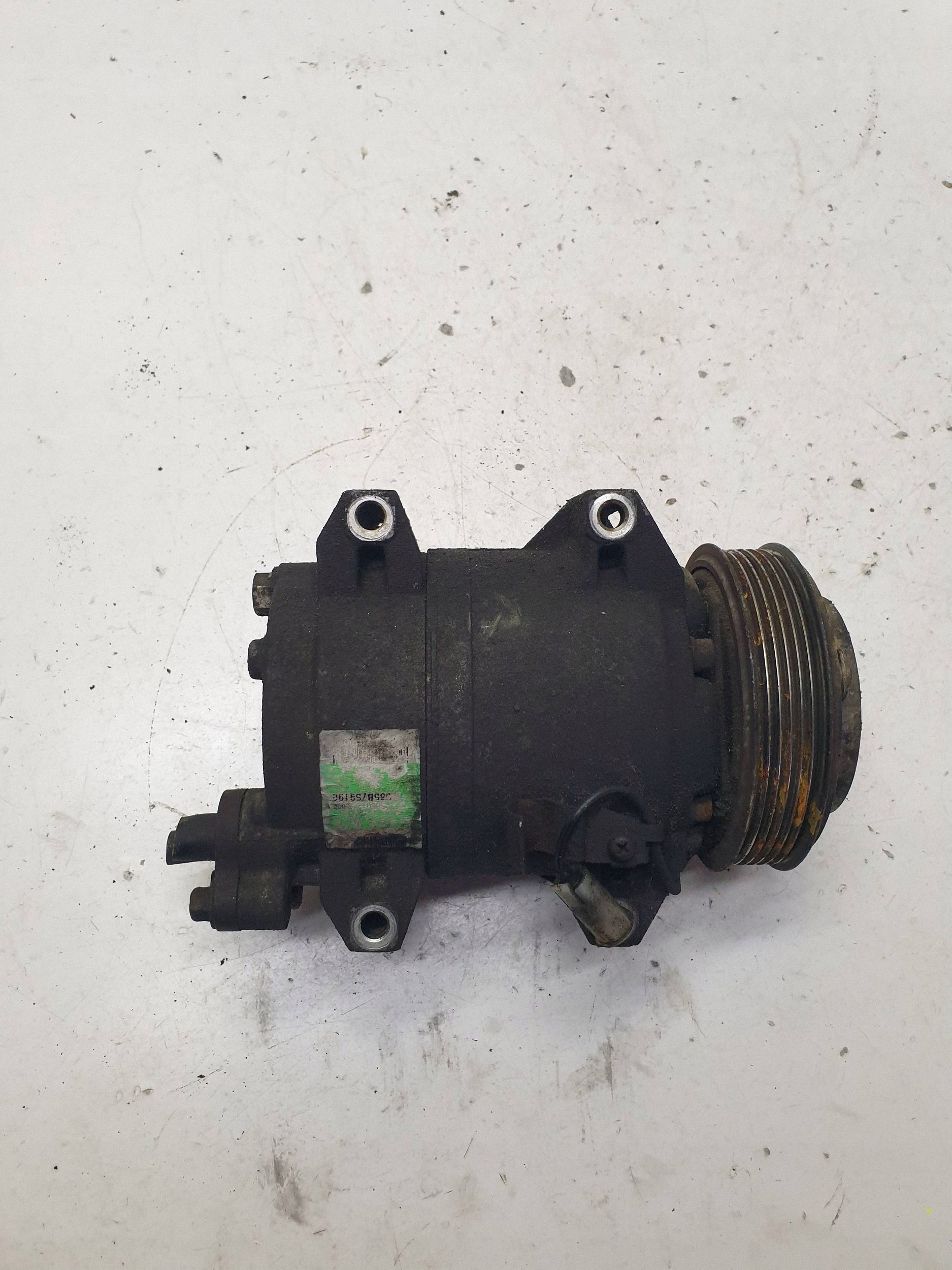 A/C Compressor Volvo V70 II 2.4 Diesel TRZ5171 image 4