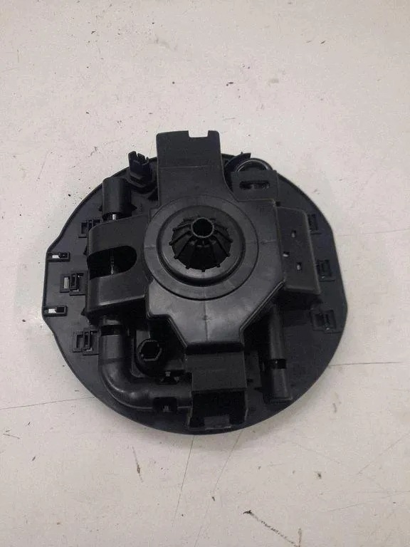 Renault Emblem 9975094R Used 2020