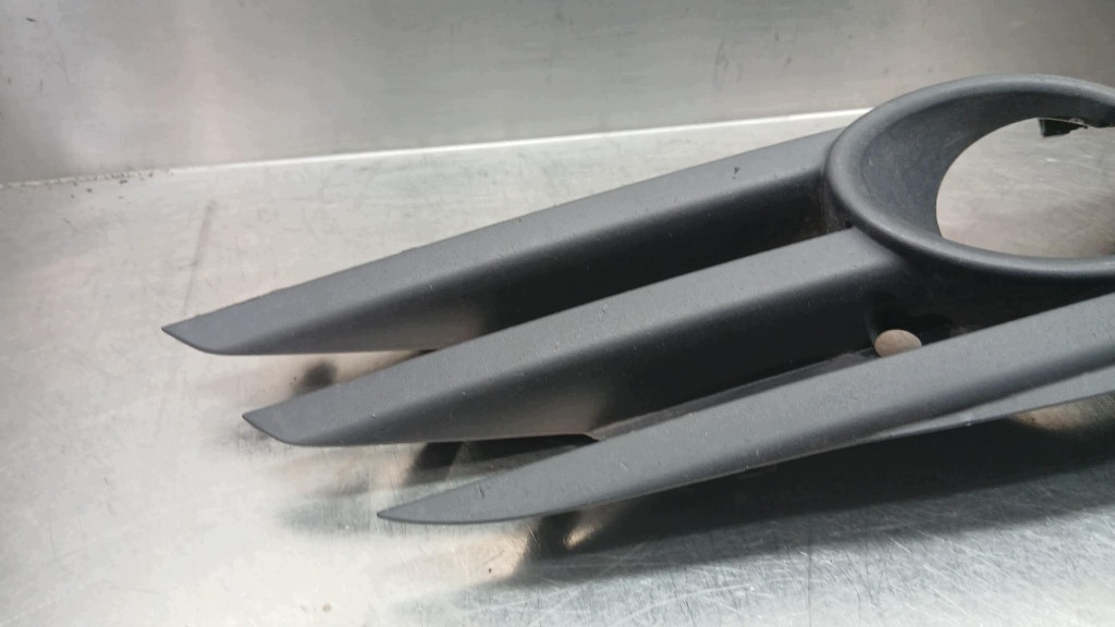 Rejilla Parachoques Opel Vectra C 13182925 image 5