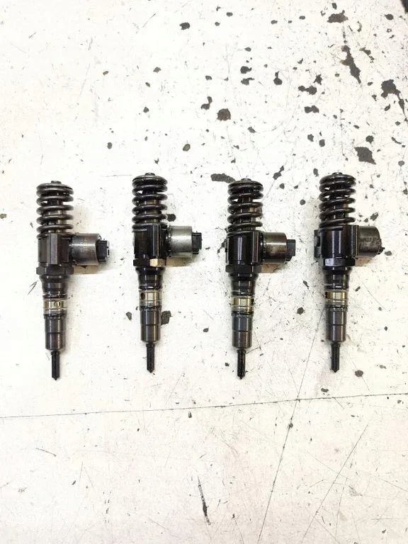 Audi A6 Injector Set 038130073G image 2
