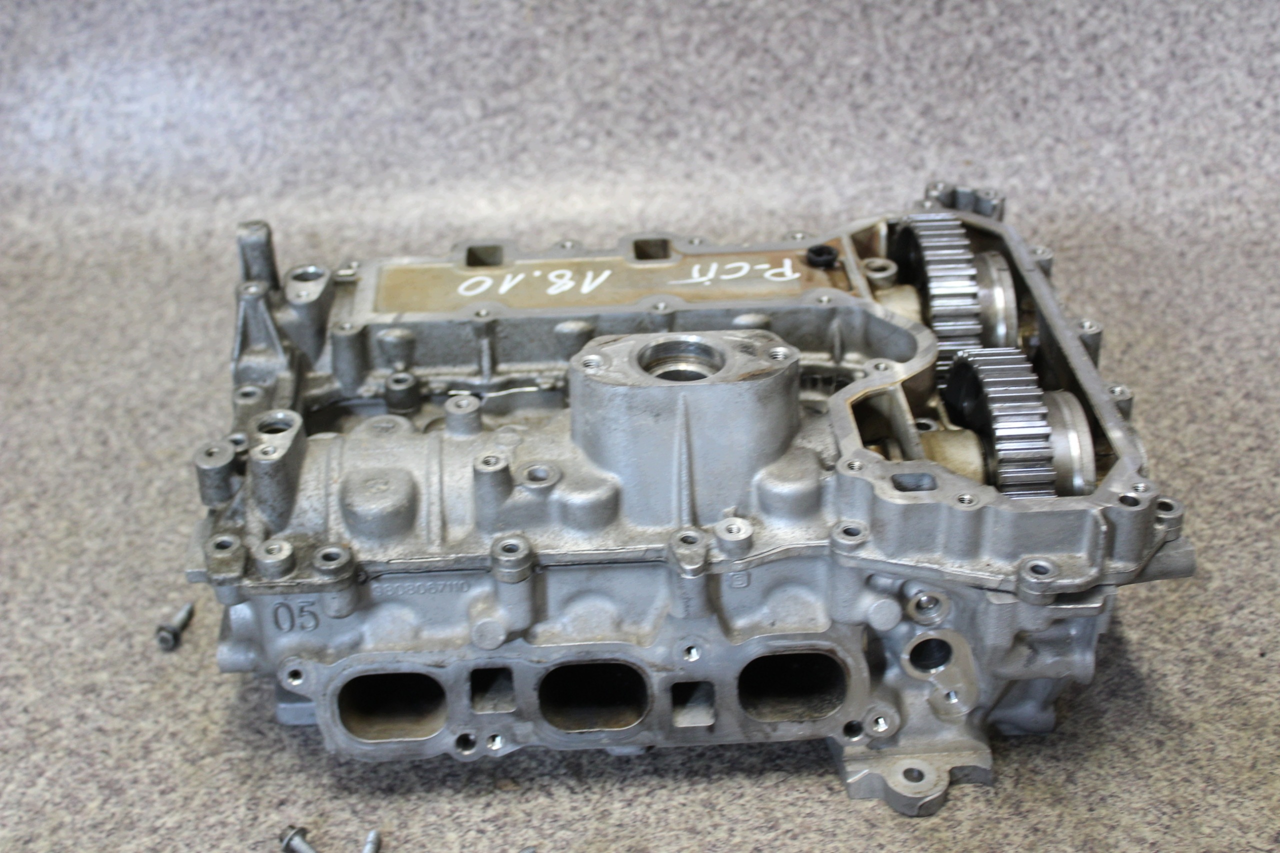 Citroen C4 C3 Peugeot 208 1.2 THP Sylinterikansi HN01