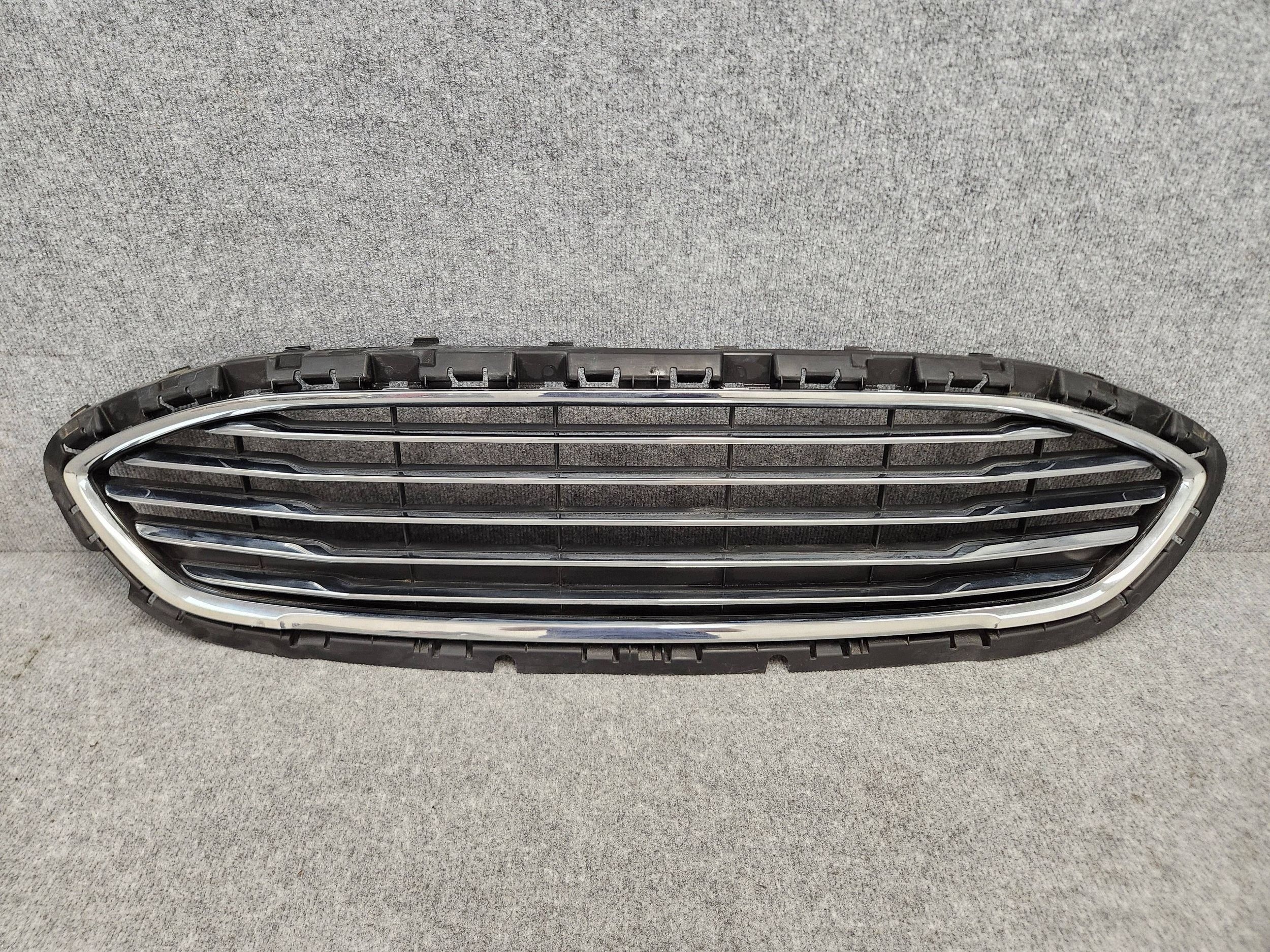 Rejilla protectora radiador Ford Fiesta VIII MK8 17-21