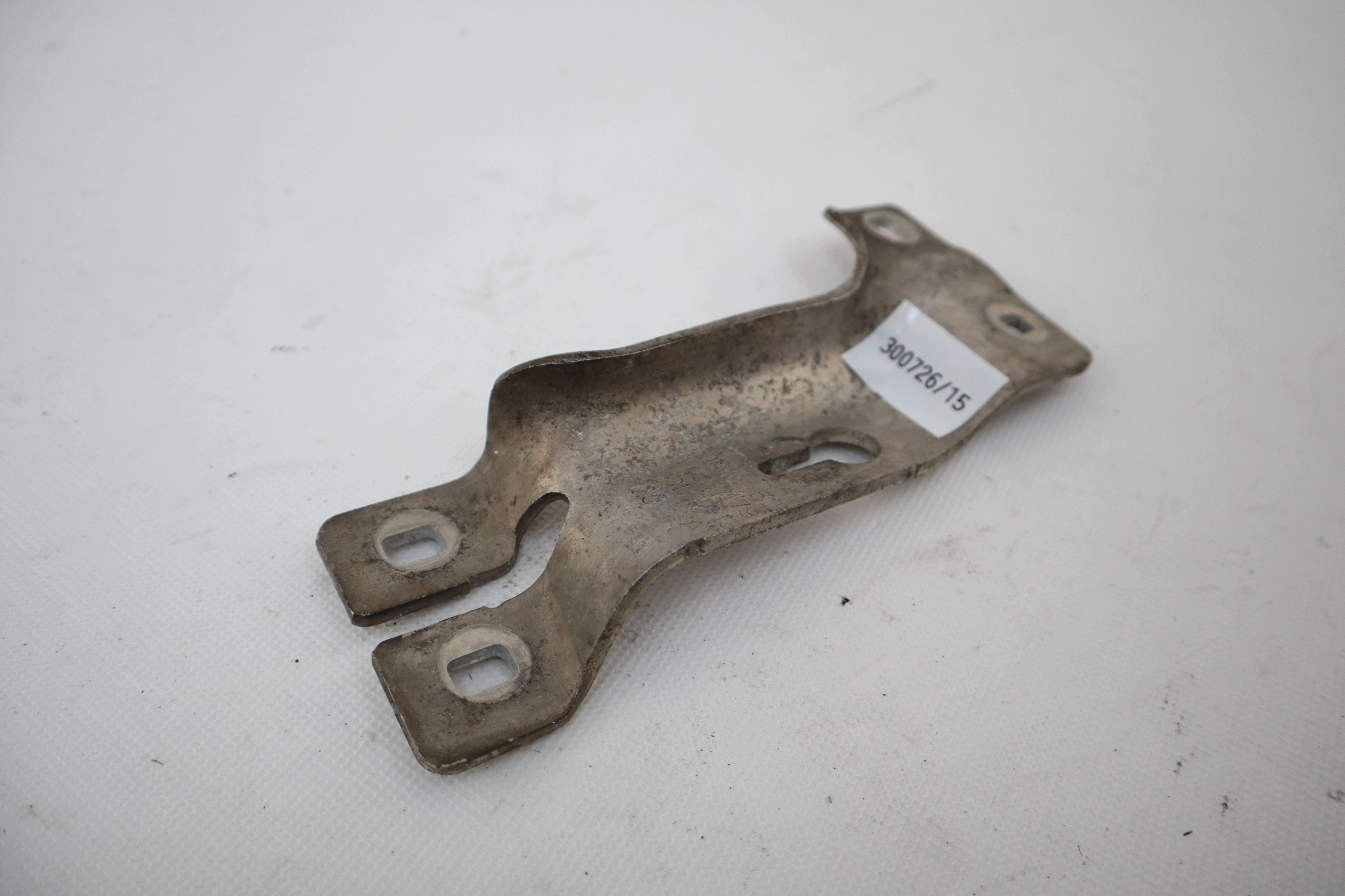 BMW 5 G30 7 G11 6 G32 Halter Träger unten links image 4