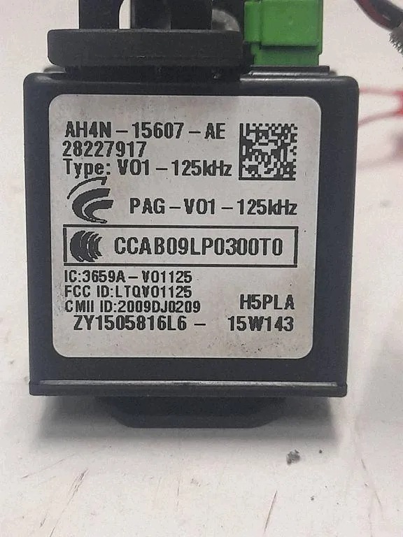 Stacyjka VOLVO V70 III (BW) AH4N15607AF 2.0 bensiini 180kW 2015