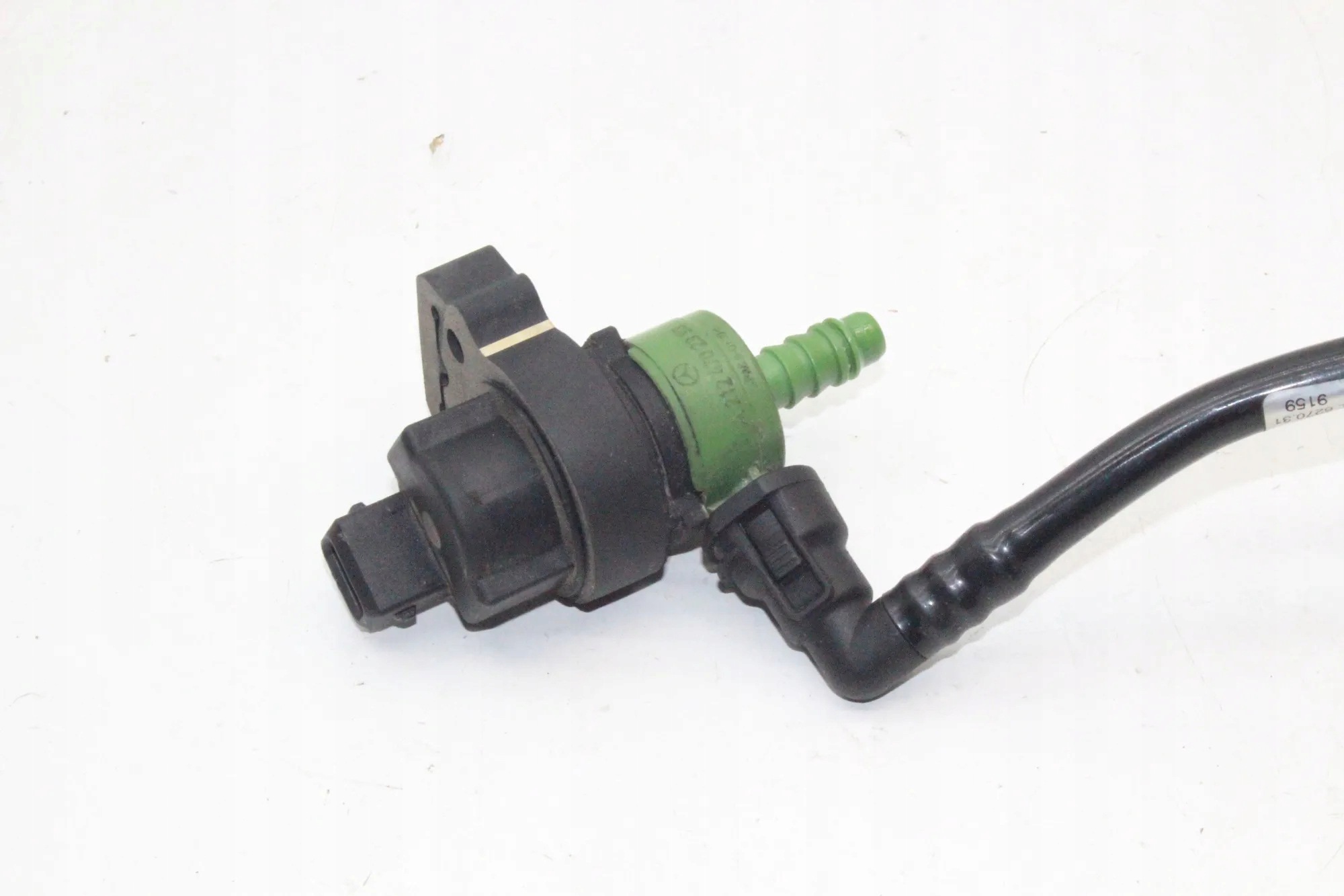 Soupape de dépression A2124702393 Mercedes E W212