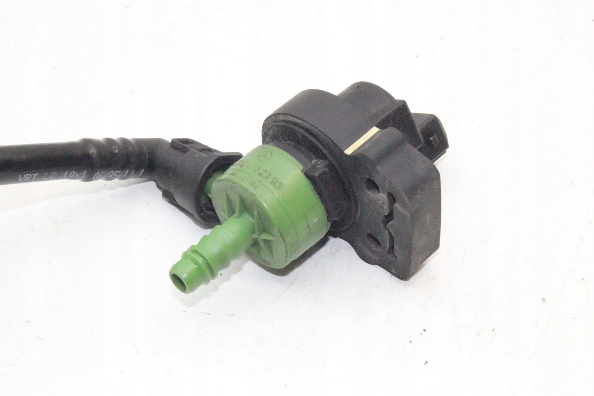 Válvula de vacío A2124702393 Mercedes E W212 image 4