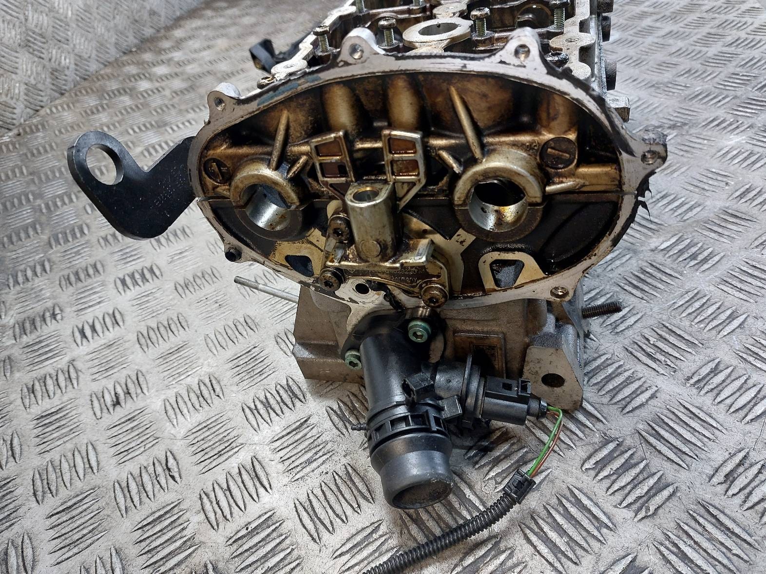 Culasse VW EOS I 2.0 FSI 06D103373AM image 7