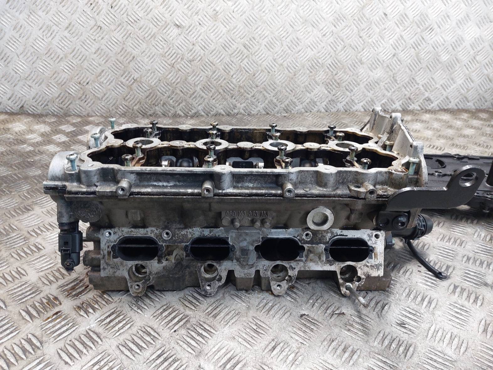 Culasse VW EOS I 2.0 FSI 06D103373AM image 9
