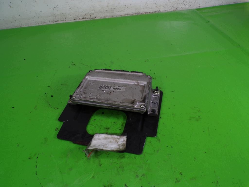 PEUGEOT 307 COMPUTER ENGINE IAW6LP205