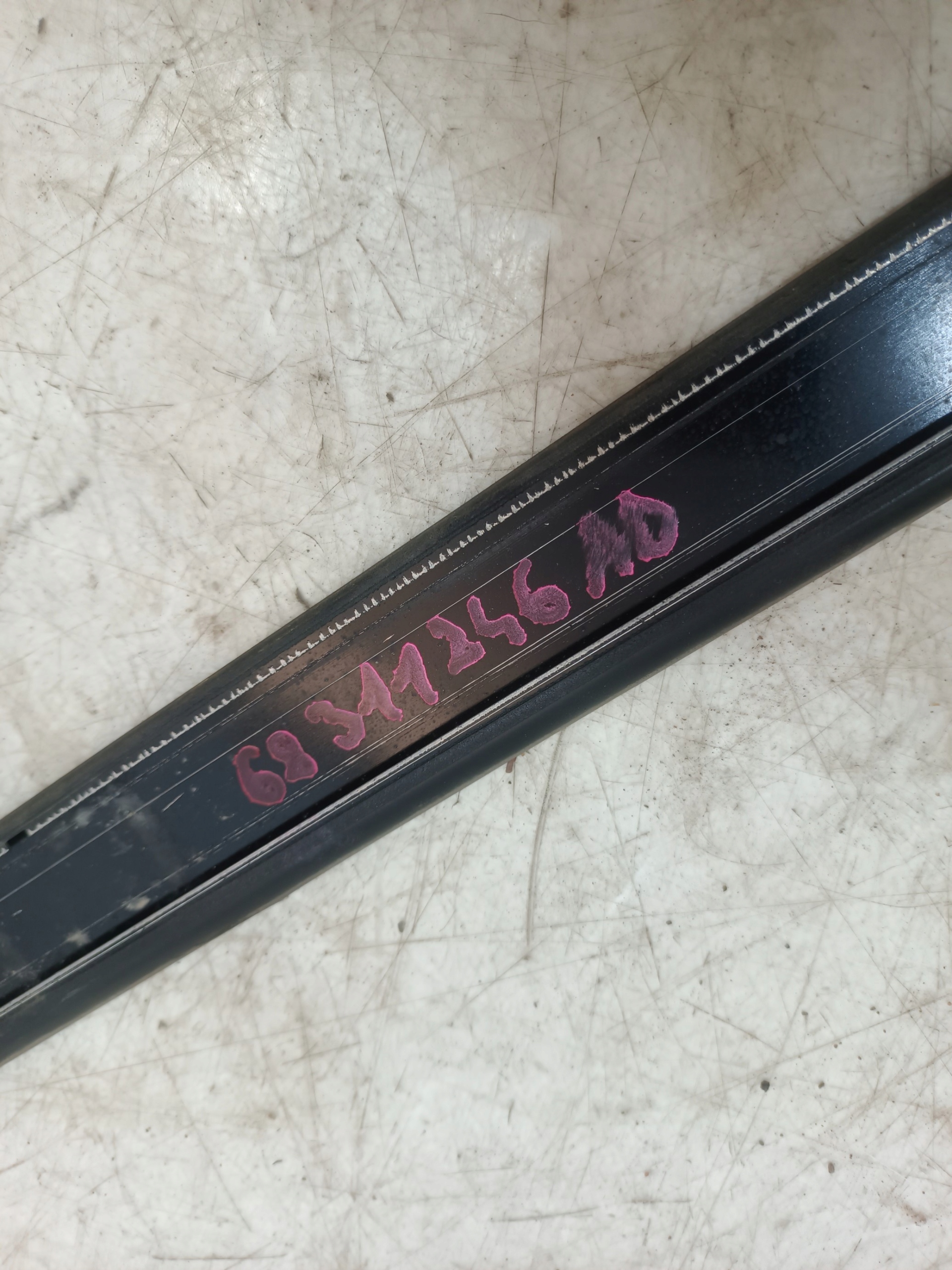 Dodge RAM V 19 Dakrails Links Rechts USA OEM 68311246AD image 6