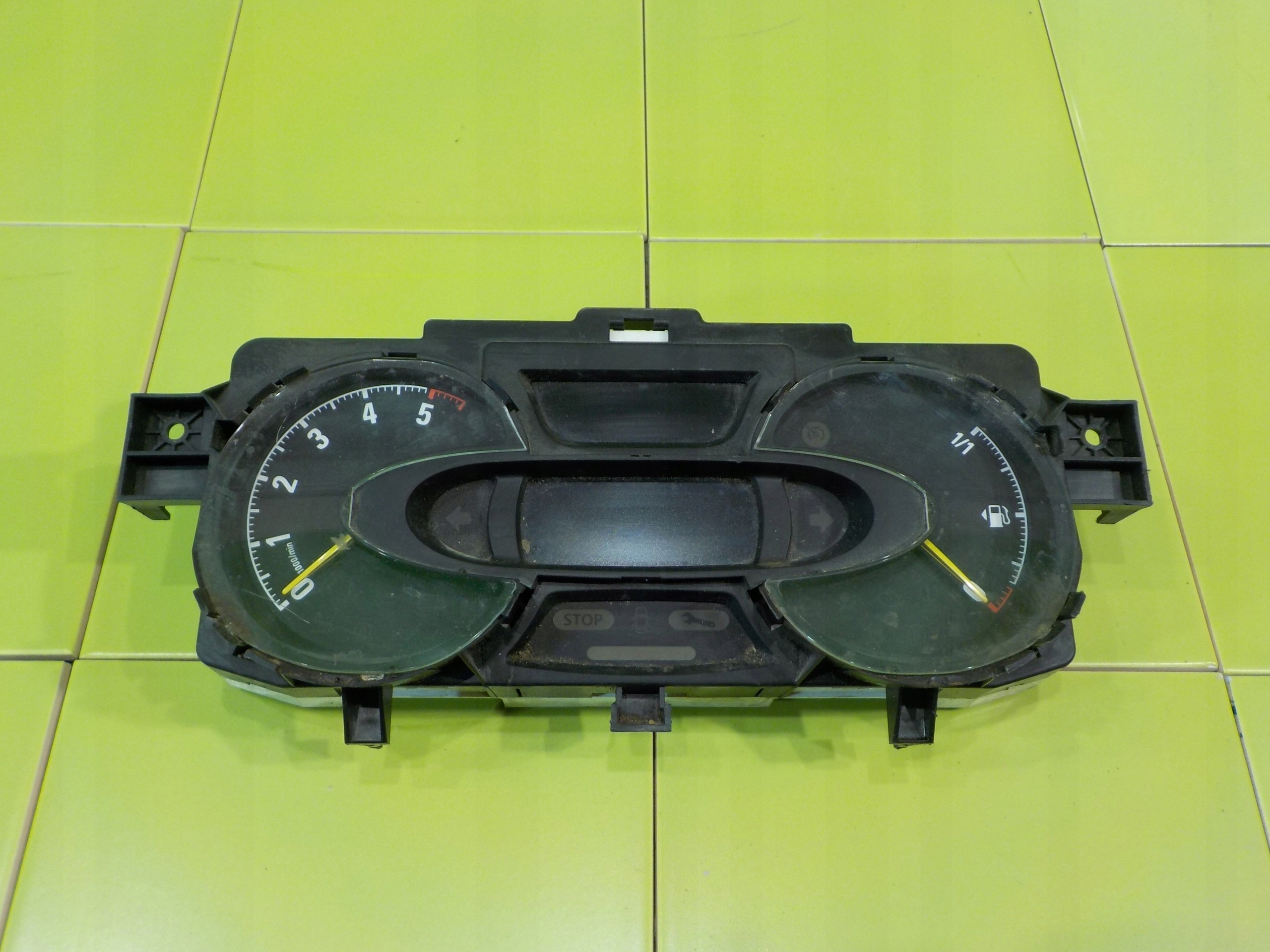 OPEL VIVARO B II clock counter 248107330R
