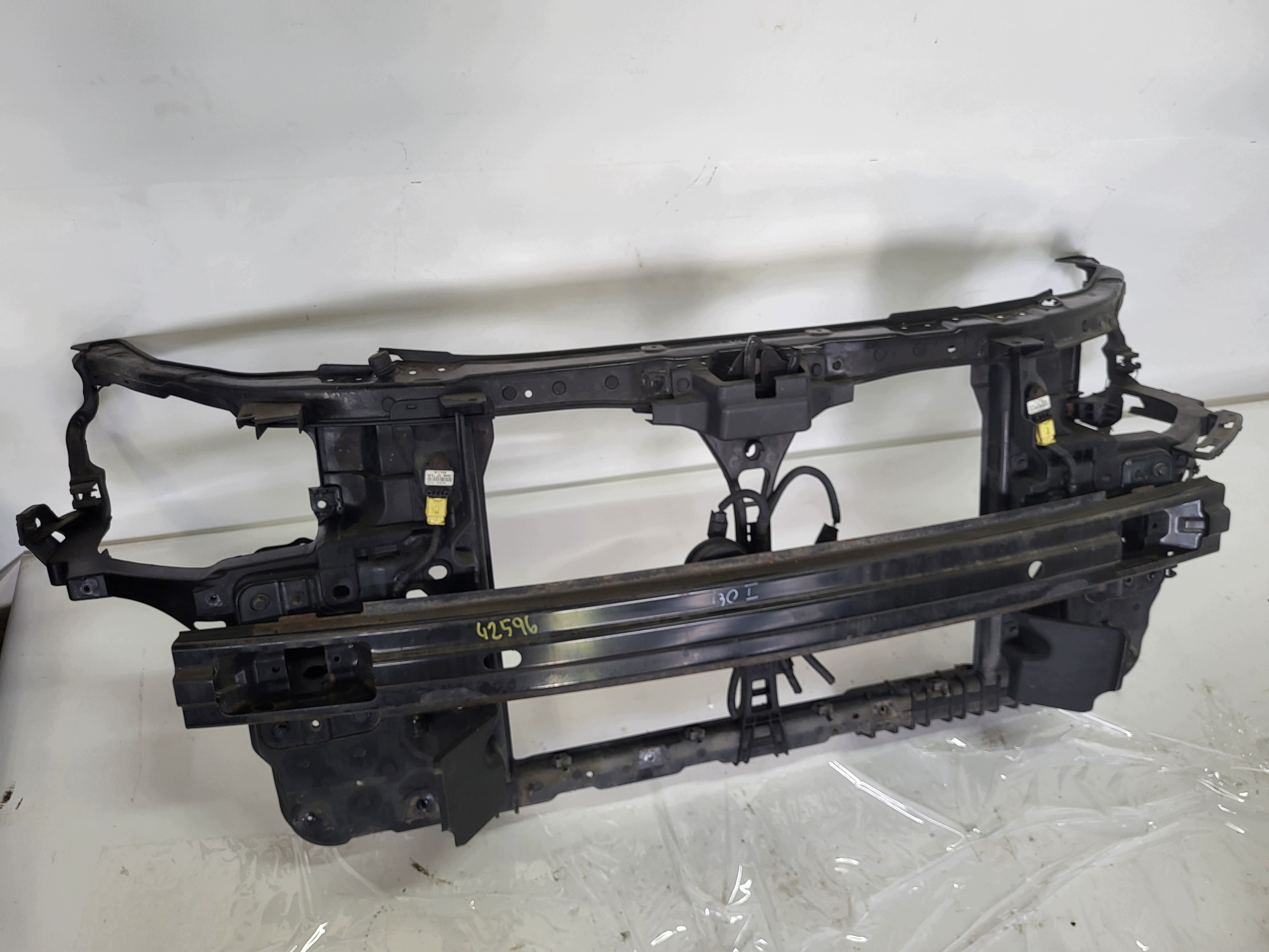 Hyundai i30 Frontverstärkung 64101-2R000 OEM image 2