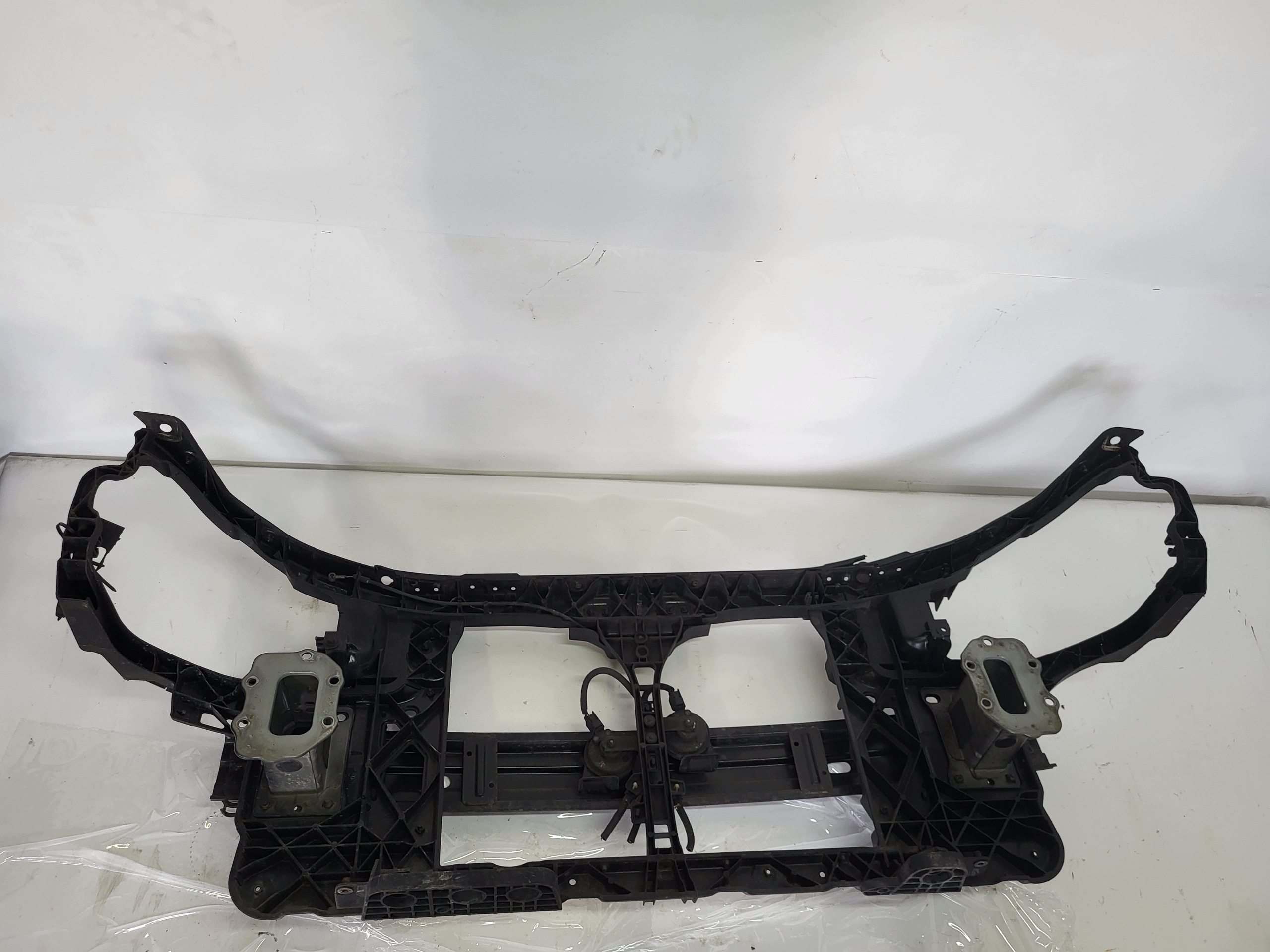 Hyundai i30 Frontverstärkung 64101-2R000 OEM image 7